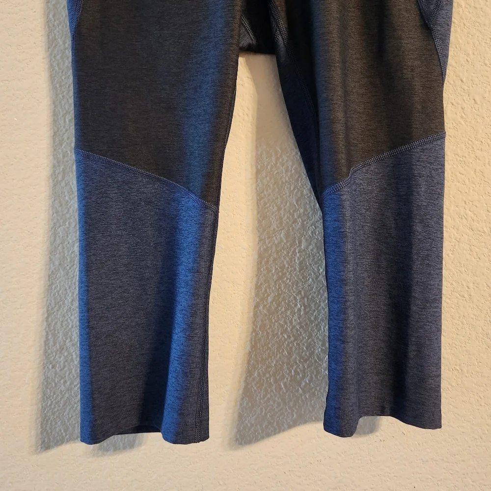 Outdoor Voices Women’s Tech Sweat Crop Leggings size small - Picture 4 of 5